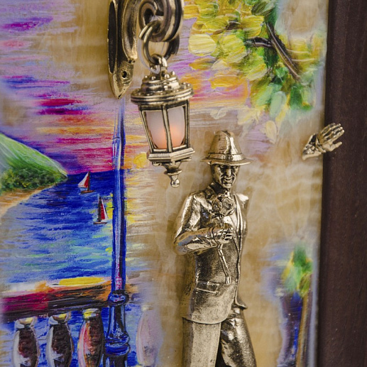 Бронзовая картина "Парень с розой. Набережная. Парусники" с подсветкой купить с доставкой Бронзовая картина "Парень с розой. Набережная. Парусники" с подсветкой